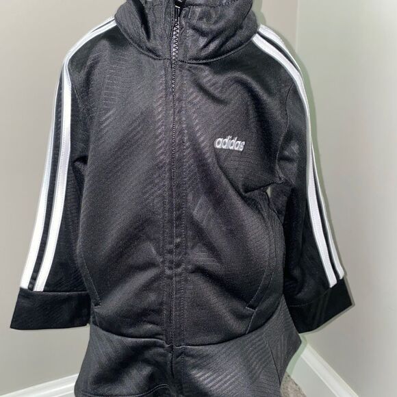 Adidas Girls Embossed Peplum 2pc Jogger Set Black - Picture 4 of 8